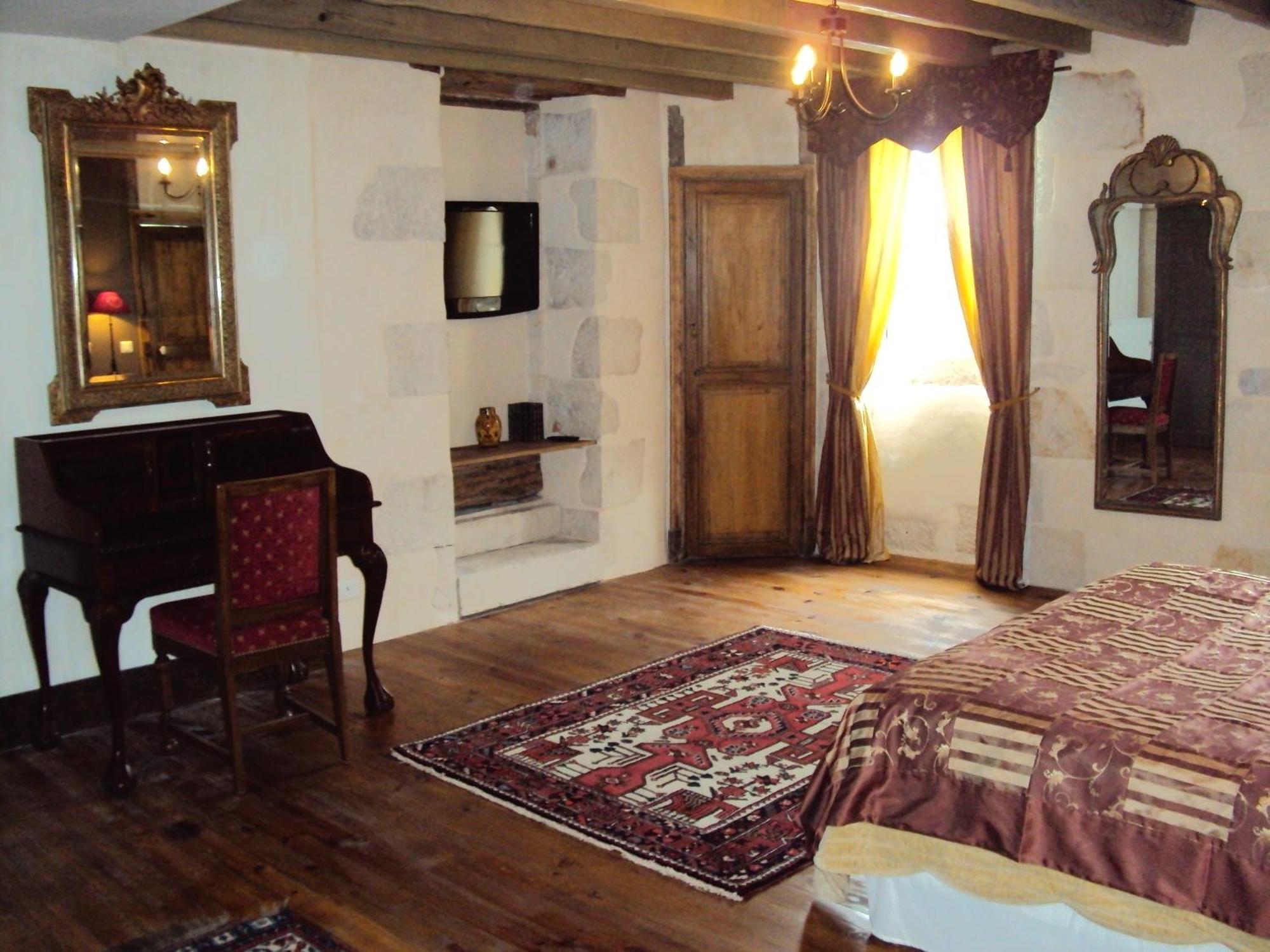 Chateau Du Four De Vaux Varennes-Vauzelles Esterno foto