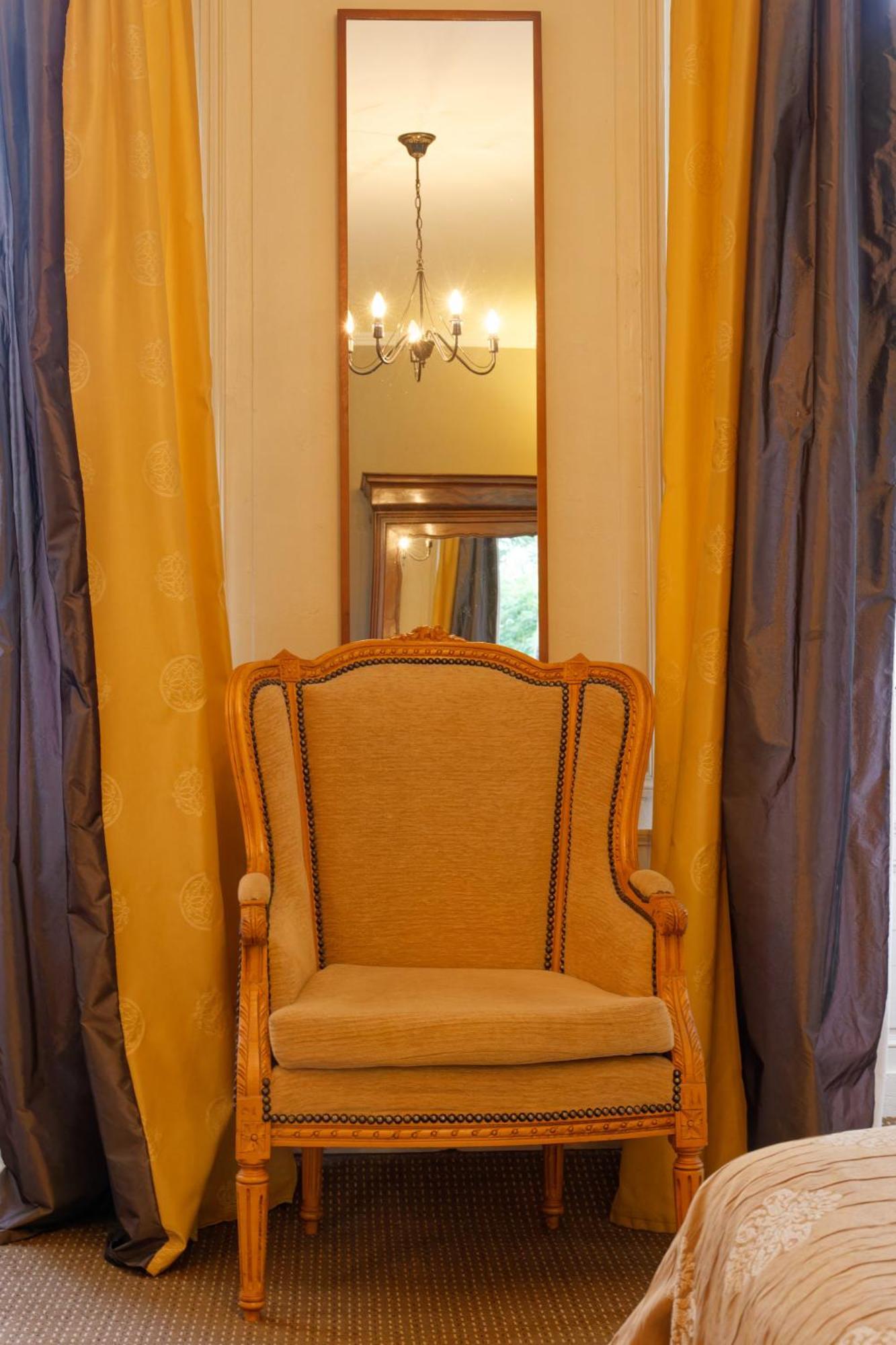 Chateau Du Four De Vaux Varennes-Vauzelles Esterno foto